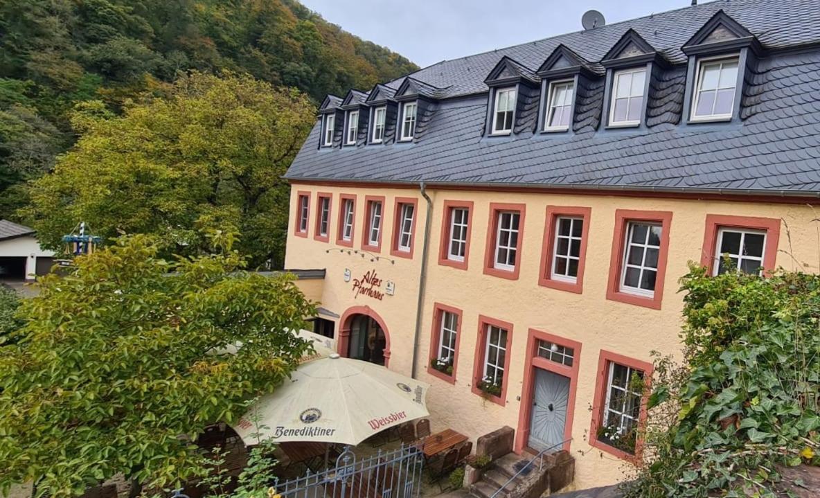 Auw an der Kyll Altes Pfarrhaus酒店 外观 照片
